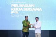 Saksikan Penandatanganan PKB Jasa Raharja dan Serikat Pekerja, Menaker Titip Tiga Agenda Strategis