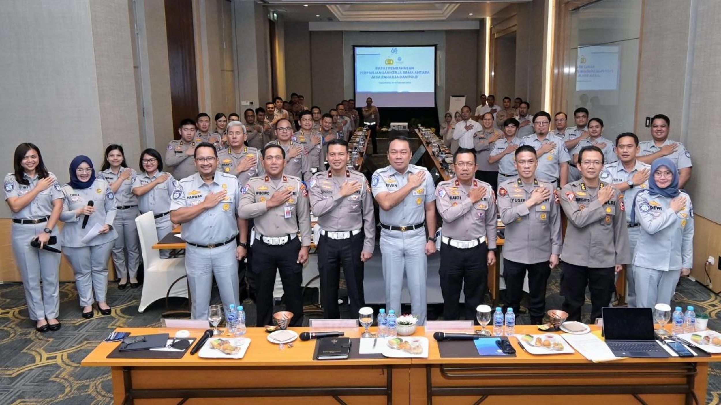 2500 PT Jasa Raharja dan POLRI