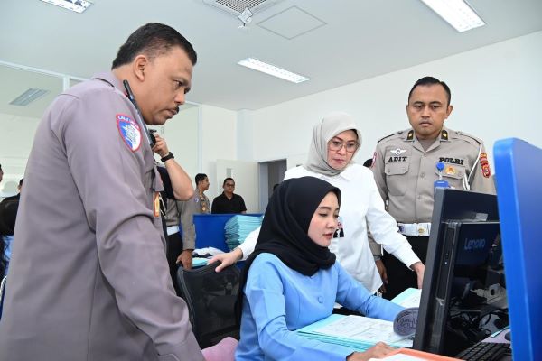 Dorong Tertib Administrasi Kendaraan, Jasa Raharja dan Korlantas Polri Cek Langsung Proses Pelayanan BPKB