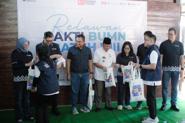 Plt. Direktur Utama Jasa Raharja Dewi Aryani Suzana 3 600