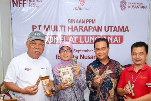 Musim Gunawan Presentasikan Cokelat IKN Binaan MHU di Ajang Sensasi Cokelat Nusantara 2025