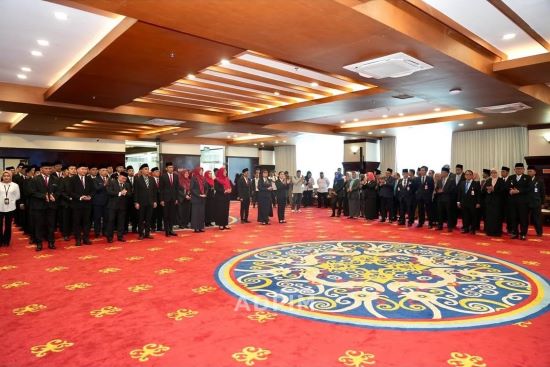 71 pejabat di lingkungan Pemerintah Provinsi Kalimantan Timur resmi dilantik
