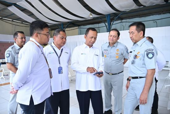 BWKT 550 Kunjungan kerja Direktur Utama Jasa Raharja ke Perum DAMRI Kemayoran