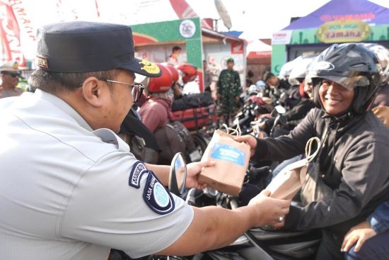 550 2 Direktur Kepatuhan dan Manajemen Risiko Jasa Raharja Harwan Muldidarmawan