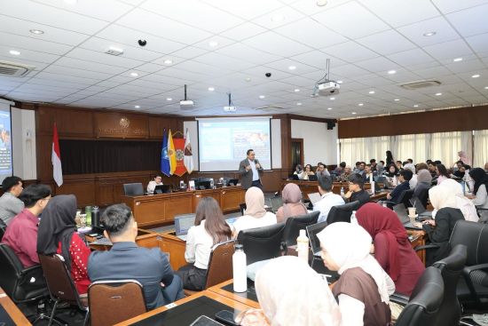 Harwan Muldidarmawan Paparkan Peran Compliance dan Ethics sebagai Kunci Keberlanjutan Organisasi di Universitas Gadjah Mada