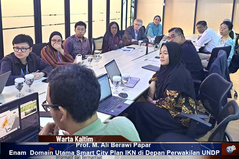 Deputi Prof. Ali menyampaikan secara rinci Smart City Plan yang telah dirancang untuk mengakselerasi digitalisasi di wilayah Nusantara didepan Sejumlah perwakilan dari United Nations Development Programme (UNDP) Selasa (01/08/2023).